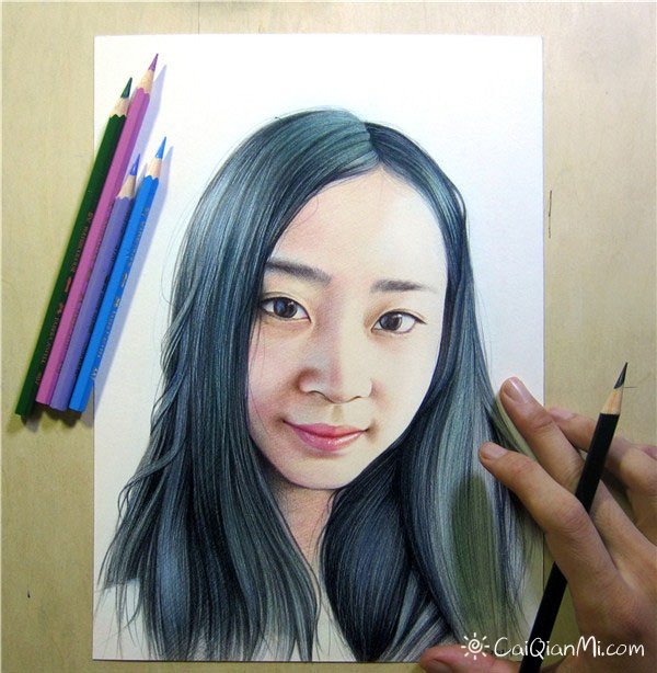 彩色铅笔画女孩肖像手绘教程