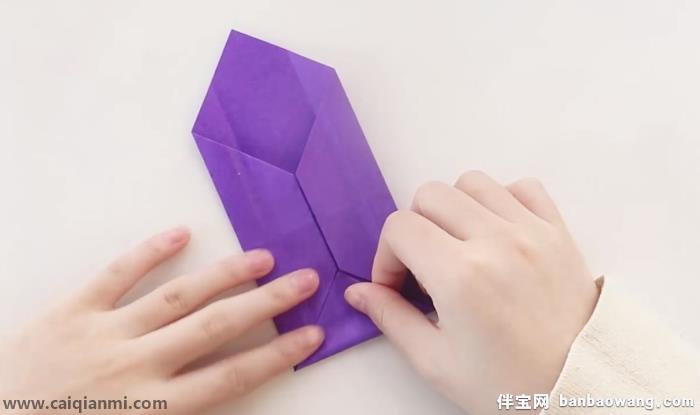 用纸做的漂亮文具盒图解 用一张纸做文具盒怎么做