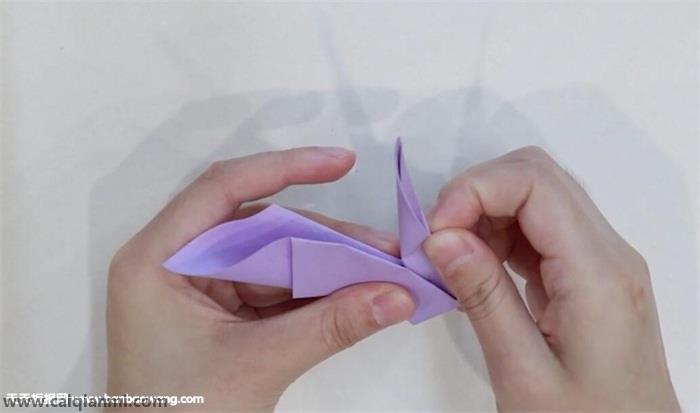 立体天鹅怎么折视频 立体天鹅怎么折三角插