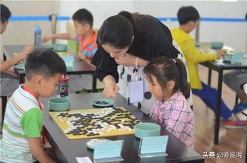 围棋好学吗？二十几岁的人可以学不？