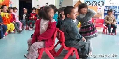 小学活动课上老师可以带学生玩什么游戏活跃气氛？