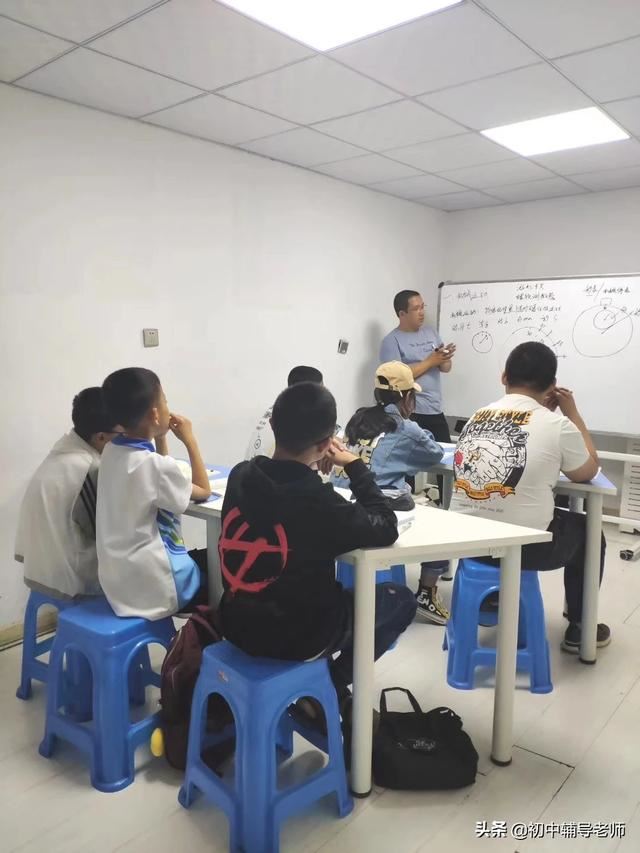 上初三时，住宿好还是不住好？