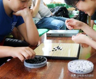 早教：学习五子棋给孩子带来的好处？