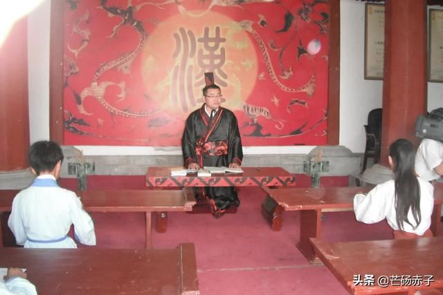 《弟子规》究竟是一本怎样的书