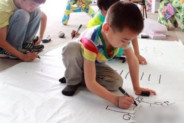 小孩子不听话如何教育